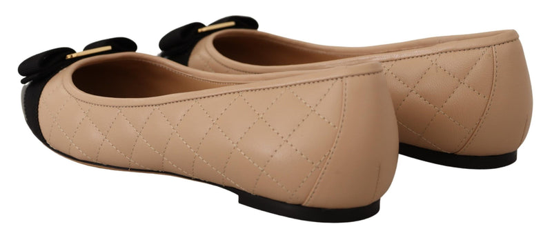 Elegant Quilted Leather Flats - Chic Dual-Tone Design Salvatore Ferragamo