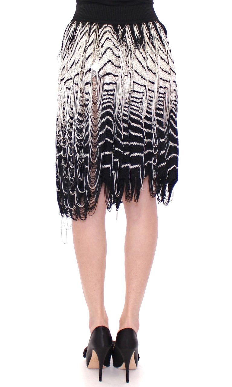 Chic Black & White Knitted Skirt Alice Palmer