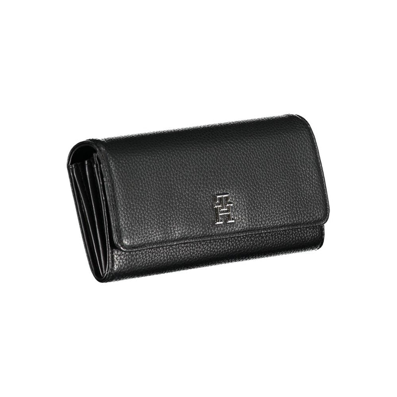 Elegant Quadruple Compartment Wallet Tommy Hilfiger