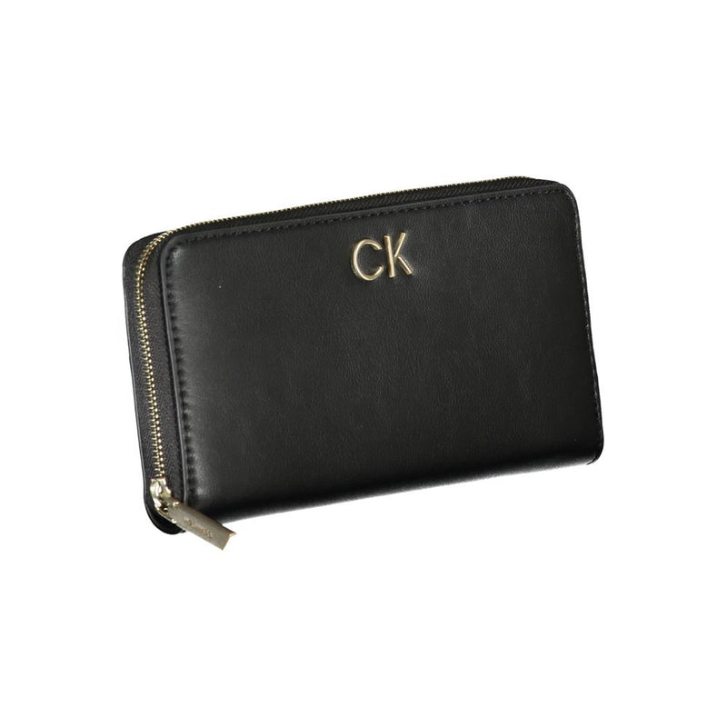 Elegant Multi-Compartment Designer Wallet Calvin Klein