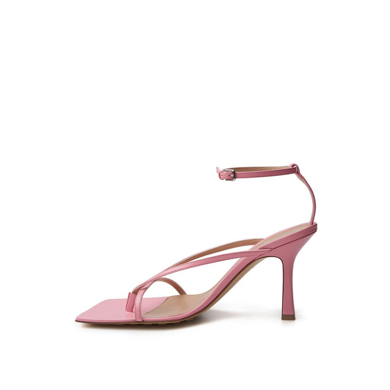 Elegant Pink Leather Sandals for Sophisticated Style Bottega Veneta