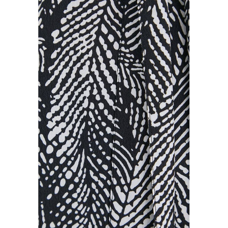 Chic Monochrome Leaf Print Short Dress Patrizia Pepe