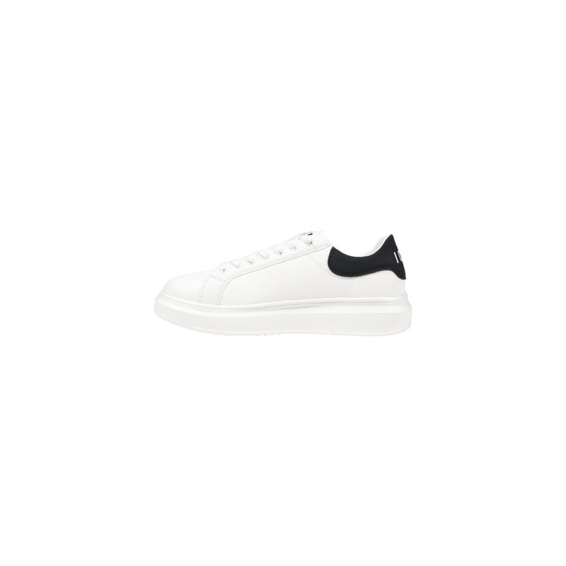 White Fabric Sneaker Icon