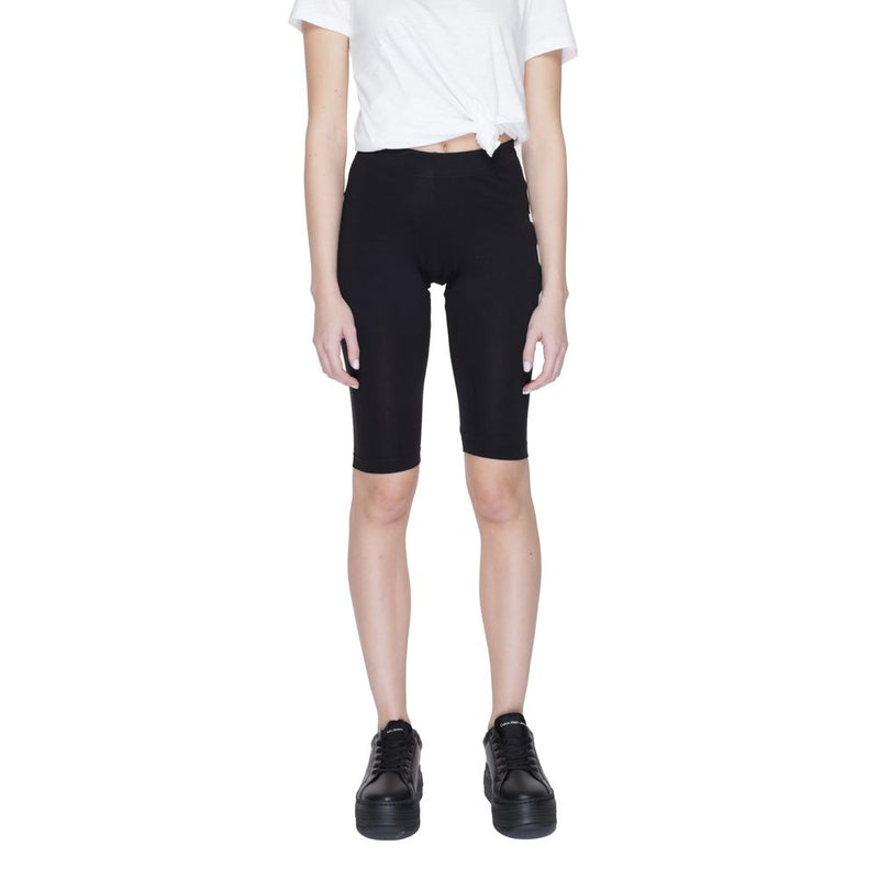 Black Cotton Short Icon