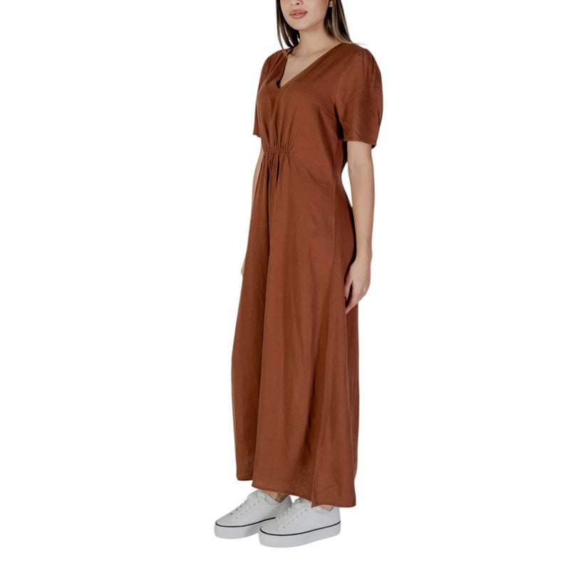 Brown Linen Dress B.Young