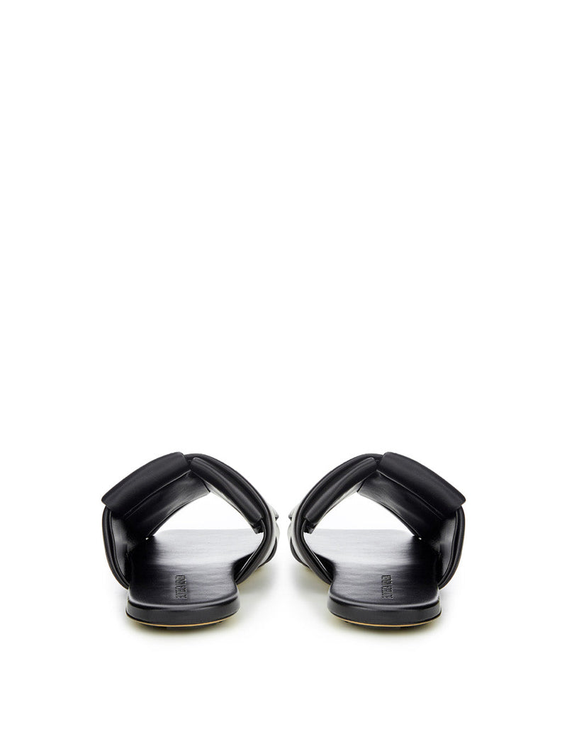 Elegant Black Leather Sandals Bottega Veneta